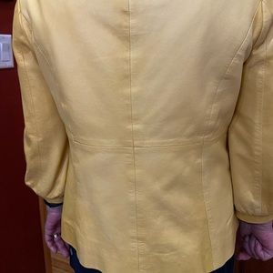 Yellow leather jacket! Classiques entier. Small